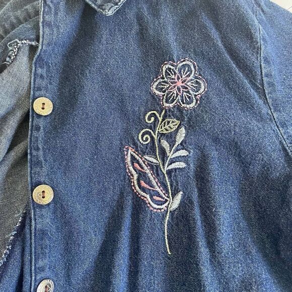 Adrian Delafield Floral Embroidered Jean Button Up Size M Made in Swaziland - Picture 4 of 7